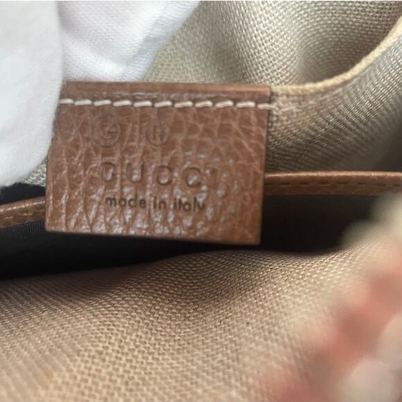 GUCCI GG Monogram Canvas Bree Crossbody EUC - Picture 6 of 13